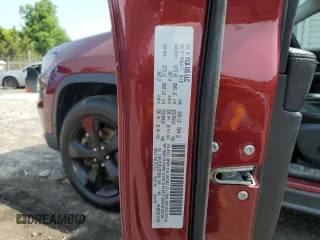 2020 Jeep Cherokee Latitude Plus z VIN 1C4PJMLB5LD510244, wystawiony jako Copart lot #60505675 z przebiegiem 181 387 mil mil oraz Czysty tytuł • Clean title. Historia ofert i sprzedaży dostępna na DreamBid. Obrazek 13.
