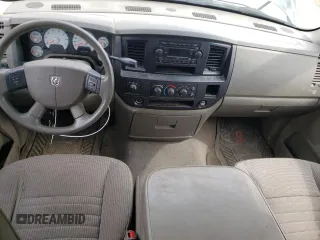 2008 Dodge 1500 ST z VIN 1D7HU18238J127307, wystawiony jako Copart lot #53680165 z przebiegiem 203 586 mil mil oraz Szkoda całkowita • Salvage title. Historia ofert i sprzedaży dostępna na DreamBid. Obrazek 8.