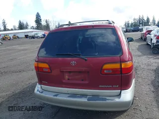 2000 Toyota Sienna LE with VIN 4T3ZF13C5YU294262, listed as a IAAI auction lot 41954350 with 1 mi miles. Bid and sale history available at carsss.com. Image 16.