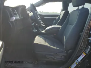 2019 Toyota Highlander LE with VIN 5TDBZRFH3KS963555, listed as a Copart auction lot 62294815 with 64,965 mi miles and Salvage title. Bid and sale history available at DreamBid. Image 7.