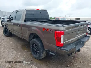 2018 Ford F-250 XL с VIN 1FT7W2BT9JEC77105, выставлен на аукционе IAAI как лот 42187476 с пробегом 211 051 миль миль и . История ставок и продаж доступна на DreamBid. Изображение 3.