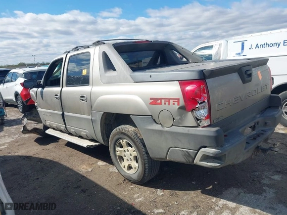 2003 Chevrolet Avalanche with VIN 3GNEC13T53G177692, listed as a IAAI auction lot 41275682 with 178,158 mi miles. Bid and sale history available at carsss.com. Image 3.
