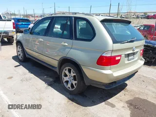 2000 BMW X5 with VIN WBAFB334XYLH02339, listed as a IAAI auction lot 42103940 with 115,355 mi miles. Bid and sale history available at carsss.com. Image 3.