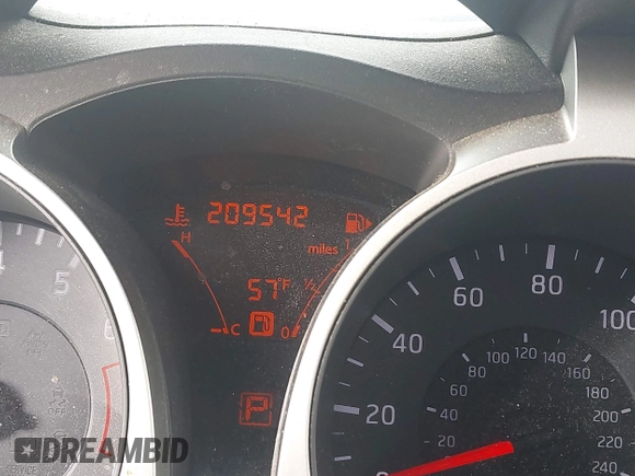 2013 Nissan Juke SL with VIN JN8AF5MV6DT221746, listed as a IAAI auction lot 42100600 with 209,542 mi miles. Bid and sale history available at carsss.com. Image 7.