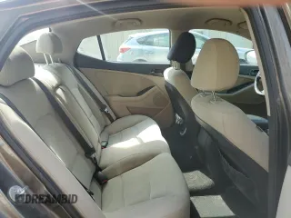 2014 Kia Optima LX z VIN 5XXGM4A73EG321879, wystawiony jako Copart lot #60921815 z przebiegiem 133 088 mil mil oraz Czysty tytuł • Clean title. Historia ofert i sprzedaży dostępna na DreamBid. Obrazek 10.