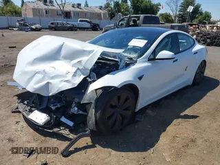 2023 Tesla Model S с VIN 5YJSA1E5XPF518693, выставлен на аукционе IAAI как лот 42768848 с пробегом 17 276 миль миль и . История ставок и продаж доступна на DreamBid. Изображение 2.