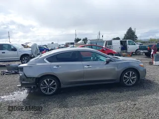 2016 Nissan Altima SR with VIN 1N4AL3AP2GC181013, listed as a IAAI auction lot 41896713 with 113,175 mi miles and . Bid and sale history available at carsss.com. Image 14.
