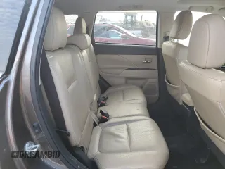 2016 Mitsubishi Outlander GT z VIN JA4JZ4AX1GZ014423, wystawiony jako Copart lot #43548555 z przebiegiem 71 676 mil mil oraz Szkoda całkowita • Salvage title. Historia ofert i sprzedaży dostępna na DreamBid. Obrazek 11.