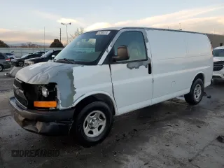 2004 Chevrolet Express Cargo Van with VIN 1GCFG15XX41166558, listed as a Copart auction lot 84300414 with 356,347 mi miles and Salvage Title. Bid and sale history available at carsss.com. Image 1.