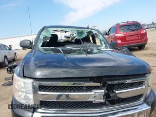 2011 Chevrolet Silverado 1500 LT with VIN 1GCRKSE36BZ449181, listed as a IAAI auction lot 41888125 with 206,286 mi miles and . Bid and sale history available at DreamBid. Image 6.