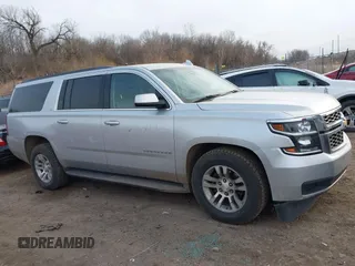 2017 Chevrolet Suburban LT with VIN 1GNSKHKC2HR240545, listed as a IAAI auction lot 41571093 with 33,933 mi miles. Bid and sale history available at carsss.com. Image 13.