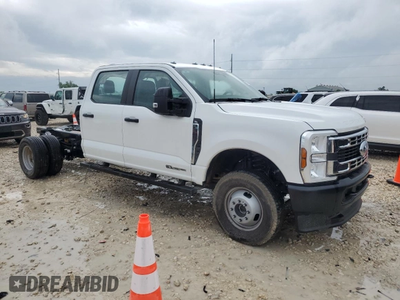 2024 Ford F-350 XL with VIN 1FD8W3HT6REE02974, listed as a Copart auction lot 55772355 with 1,453 mi miles and Salvage title. Bid and sale history available at DreamBid. Image 4.