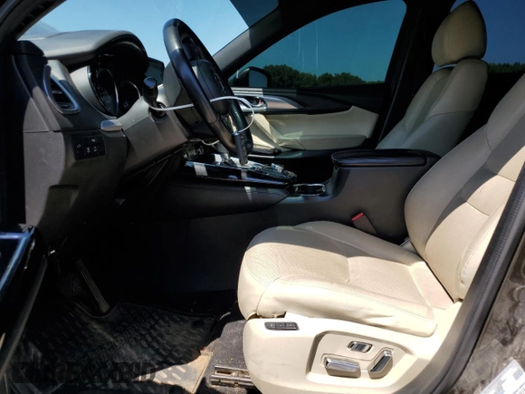 2018 Mazda CX-9 Grand Touring with VIN JM3TCADY1J0212568, listed as a Copart auction lot 60195385 with 151,099 mi miles and Salvage title. Bid and sale history available at DreamBid. Image 7.