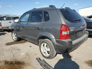 2007 Hyundai Tucson GLS with VIN KM8JM12B47U586150, listed as a Copart auction lot 75758794 with 203,714 mi miles and Clean Title. Bid and sale history available at carsss.com. Image 2.