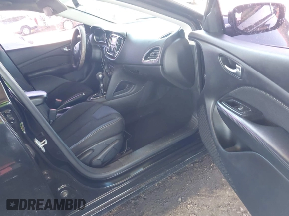 2015 Dodge Dart SXT with VIN 1C3CDFBB8FD221712, listed as a IAAI auction lot 42008995 with 137,548 mi miles. Bid and sale history available at carsss.com. Image 5.