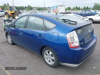 2008 Toyota Prius with VIN JTDKB20UX87776463, listed as a IAAI auction lot 42135235 with 179,768 mi miles. Bid and sale history available at carsss.com. Image 6.