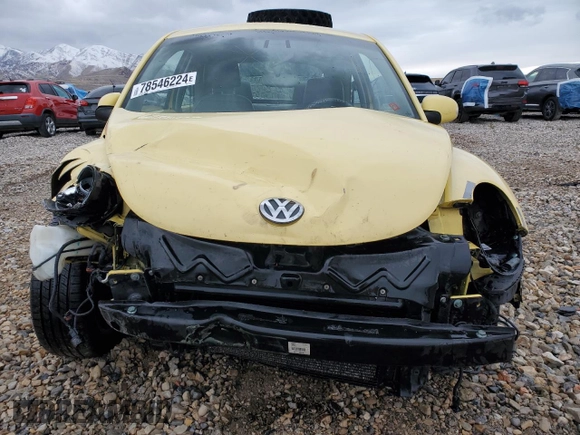 2006 Volkswagen Beetle with VIN 3VWPR31C26M423731, listed as a Copart auction lot 78546224 with 135,962 mi miles and Salvage Title. Bid and sale history available at DreamBid. Image 5.