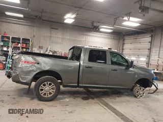 2010 Dodge Ram 2500 SLT with VIN 3D7UT2CL0AG190444, listed as a IAAI auction lot 41962036 with 185,473 mi miles. Bid and sale history available at carsss.com. Image 14.