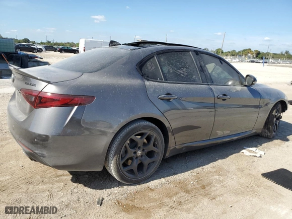 2021 Alfa Romeo Giulia with VIN ZARFAMAN0M7645906, listed as a Copart auction lot 83598394 with 63,051 mi miles and Non Repairable. Bid and sale history available at carsss.com. Image 3.