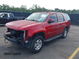 2013 Chevrolet Tahoe LS with VIN 1GNSCAE00DR359498, listed as a IAAI auction lot 40125477 with 156,100 mi miles and . Bid and sale history available at DreamBid. Image 16.