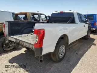2022 Ford F-250 XL with VIN 1FT7X2AN6NED54339, listed as a Copart auction lot 50990255 with 54,805 mi miles and Salvage title. Bid and sale history available at DreamBid. Image 3.