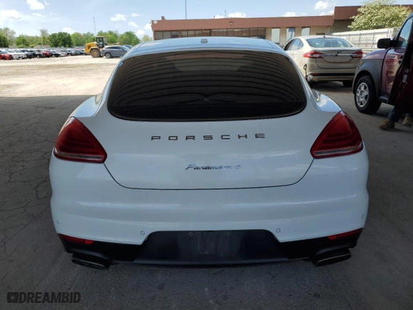 2016 Porsche Panamera 4 with VIN WP0AA2A75GL000111, listed as a Copart auction lot 53202714 with 130,189 mi miles and Salvage Title. Bid and sale history available at carsss.com. Image 6.