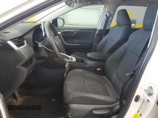 2023 Toyota RAV4 LE z VIN 2T3G1RFV9PC349815, wystawiony jako Copart lot #61969995 z przebiegiem 45 585 mil mil oraz Szkoda całkowita • Salvage title. Historia ofert i sprzedaży dostępna na DreamBid. Obrazek 7.