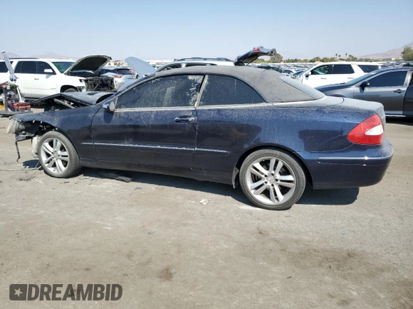 2006 Mercedes-Benz CLK-Class 3.5L with VIN WDBTK56G66T068124, listed as a Copart auction lot 70804604 with 205,892 mi miles and Salvage Title. Bid and sale history available at carsss.com. Image 2.