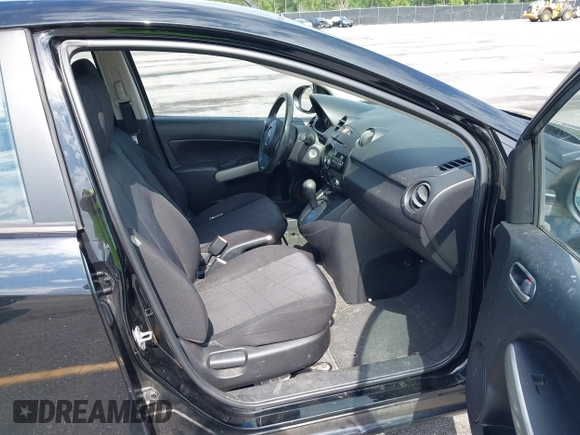 2012 Mazda 2 Sport with VIN JM1DE1KY9C0150026, listed as a IAAI auction lot 42196612 with 166,806 mi miles and . Bid and sale history available at DreamBid. Image 5.
