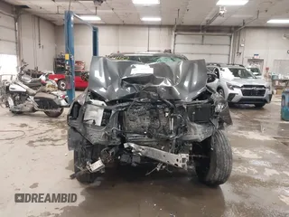 2022 Toyota Tacoma SR z VIN 3TYSX5EN1NT014066, wystawiony jako IAAI lot #41509622 z przebiegiem 32 638 mil mil oraz . Historia ofert i sprzedaży dostępna na DreamBid. Obrazek 11.