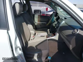 2006 Suzuki Grand Vitara Luxury with VIN JS3TD947464101977, listed as a IAAI auction lot 41742115 with 1 mi miles. Bid and sale history available at carsss.com. Image 5.