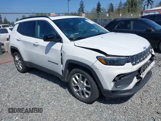 2022 Jeep Compass Latitude Lux с VIN 3C4NJDFB6NT164933, выставлен на аукционе IAAI как лот 42116735 с пробегом 55 397 миль миль и . История ставок и продаж доступна на DreamBid. Изображение 1.