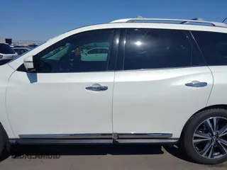 2017 Nissan Pathfinder SL with VIN 5N1DR2MM5HC623801, listed as a IAAI auction lot 42142474 with 110,175 mi miles and . Bid and sale history available at DreamBid. Image 15.