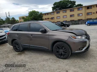 2018 Mitsubishi Outlander SE with VIN JA4AD3A38JZ034634, listed as a Copart auction lot 63086875 with 93,832 mi miles and Salvage title. Bid and sale history available at DreamBid. Image 4.