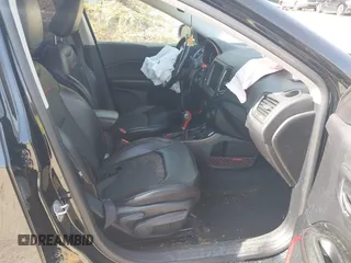 2020 Jeep Compass Trailhawk с VIN 3C4NJDDBXLT124130, выставлен на аукционе IAAI как лот 42123304 с пробегом 74 069 миль миль и . История ставок и продаж доступна на DreamBid. Изображение 5.