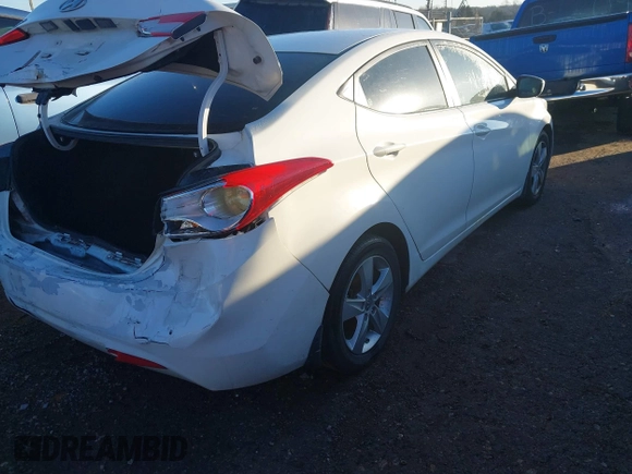 2013 Hyundai Elantra GLS z VIN 5NPDH4AE7DH404286, wystawiony jako IAAI lot #41180842 z przebiegiem 162 856 mil mil oraz . Historia ofert i sprzedaży dostępna na DreamBid. Obrazek 4.