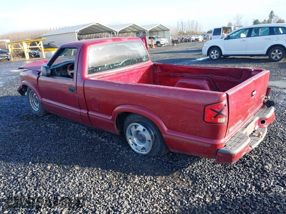 1999 GMC Sonoma with VIN 1GTCS1441XK501097, listed as a IAAI auction lot 41656623 with 162,160 mi miles. Bid and sale history available at carsss.com. Image 3.