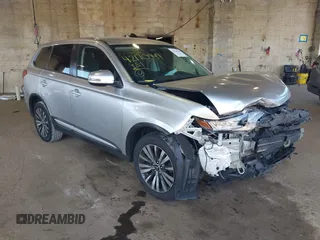 2020 Mitsubishi Outlander ES z VIN JA4AZ3A34LZ044369, wystawiony jako IAAI lot #42170949 z przebiegiem 133 730 mil mil oraz . Historia ofert i sprzedaży dostępna na DreamBid. Obrazek 1.