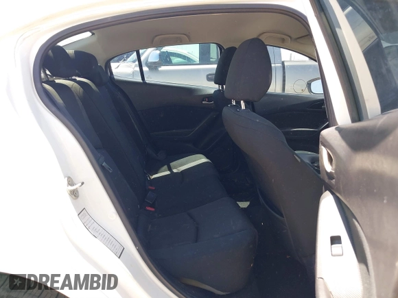 2015 Mazda 3 i Sport z VIN 3MZBM1U7XFM162683, wystawiony jako IAAI lot #39303837 z przebiegiem 137 959 mil mil oraz . Historia ofert i sprzedaży dostępna na DreamBid. Obrazek 8.