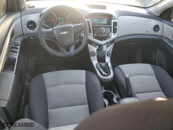 2014 Chevrolet Cruze LS with VIN 1G1PB5SHXE7343270, listed as a Copart auction lot 46643535 with 186,689 mi miles and Clean Title. Bid and sale history available at carsss.com. Image 8.