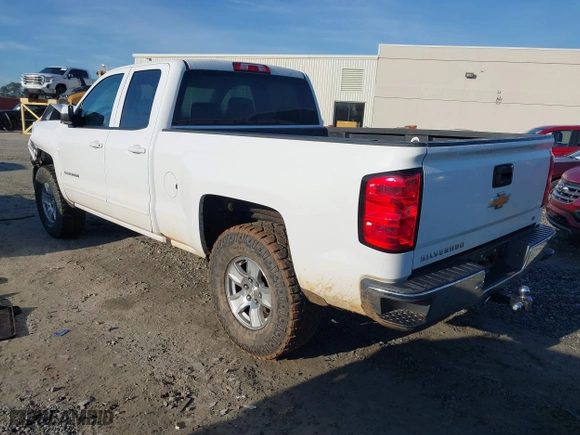 2016 Chevrolet Silverado 1500 LT with VIN 1GCRCREC3GZ201984, listed as a IAAI auction lot 41458298 with 95,327 mi miles. Bid and sale history available at carsss.com. Image 3.