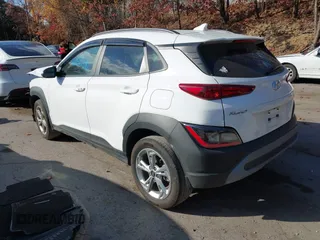 2023 Hyundai Kona SEL with VIN KM8K6CAB6PU955473, listed as a IAAI auction lot 40722504 with 25,675 mi miles. Bid and sale history available at carsss.com. Image 3.