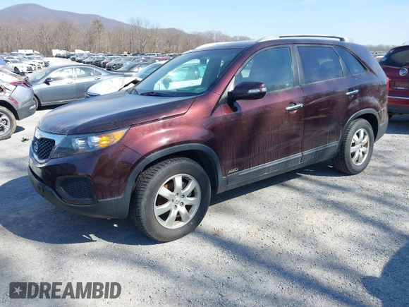 2012 Kia Sorento LX with VIN 5XYKTDA22CG286925, listed as a IAAI auction lot 41766103 with 163,522 mi miles. Bid and sale history available at carsss.com. Image 2.