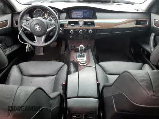 2008 BMW 5 Series 550i z VIN WBANW53598CT54180, wystawiony jako Copart lot #52365055 z przebiegiem 117 343 mil mil oraz Szkoda całkowita • Salvage title. Historia ofert i sprzedaży dostępna na DreamBid. Obrazek 8.