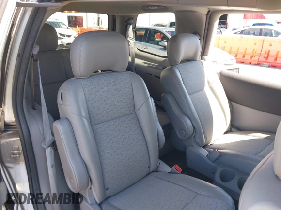 2008 Chevrolet Uplander 1LT z VIN 1GNDV33188D189856, wystawiony jako IAAI lot #39227761 z przebiegiem 114 298 mil mil oraz . Historia ofert i sprzedaży dostępna na DreamBid. Obrazek 8.