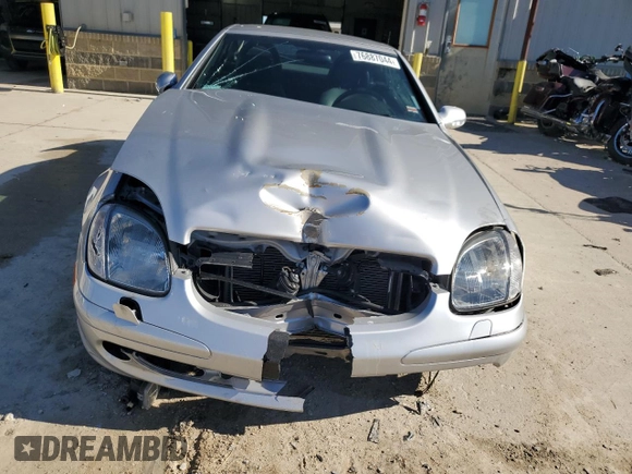 2003 Mercedes-Benz SLK 320 with VIN WDBKK65F83F276025, listed as a Copart auction lot 76887044 with 38,423 mi miles and Salvage title. Bid and sale history available at DreamBid. Image 5.