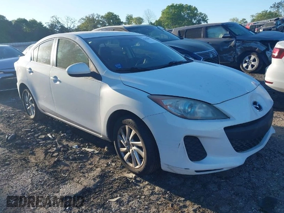 2012 Mazda 3 i Touring z VIN JM1BL1V78C1655923, wystawiony jako IAAI lot #42032857 z przebiegiem 164 495 mil mil oraz . Historia ofert i sprzedaży dostępna na DreamBid. Obrazek 1.