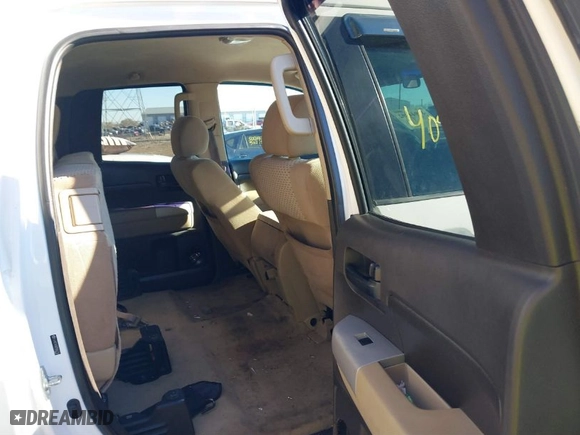 2007 Toyota Tundra SR5 with VIN 5TFBT54107X004759, listed as a IAAI auction lot 40944492 with 303,365 mi miles. Bid and sale history available at carsss.com. Image 8.