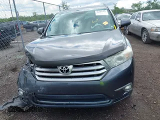 2012 Toyota Highlander Limited with VIN 5TDDK3EH0CS102430, listed as a IAAI auction lot 42321997 with 205,611 mi miles and . Bid and sale history available at DreamBid. Image 12.