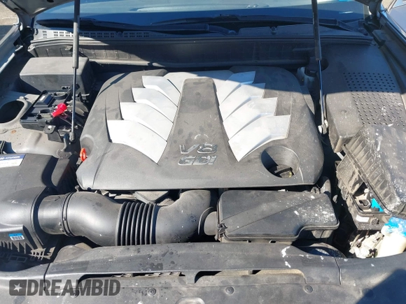 2013 Hyundai Equus Signature with VIN KMHGH4JH6DU062970, listed as a IAAI auction lot 42147197 with 131,799 mi miles and . Bid and sale history available at DreamBid. Image 10.